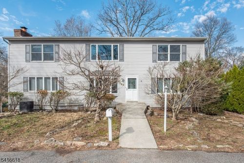 558 Beech St, Township Of Washington, NJ, 07676-4353 | Card Image