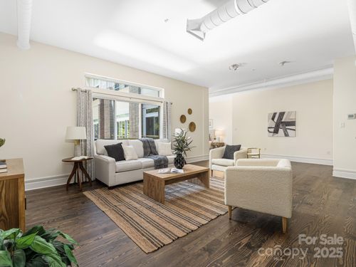 apt-28-404 N Laurel Ave, Charlotte, NC, 28204-2759 | Card Image