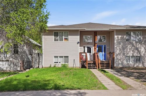 222 Av V S, Saskatoon, SK, S7M3E3 | Card Image