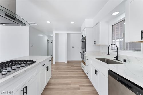 4980 Ridge Dr, Las Vegas, NV, 89103-5044 | Card Image