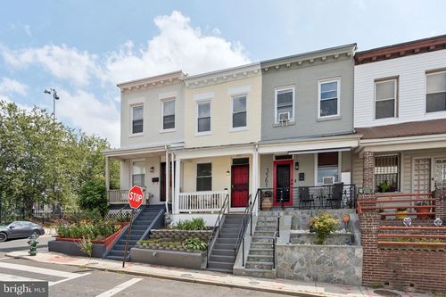 3563 6th St Nw, WASHINGTON, DC, 20010-1705 | Card Image
