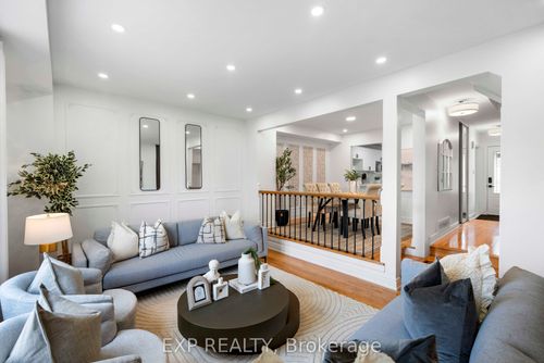 58 Wayford Cres, Scarborough, ON, M1B3E4 | Card Image
