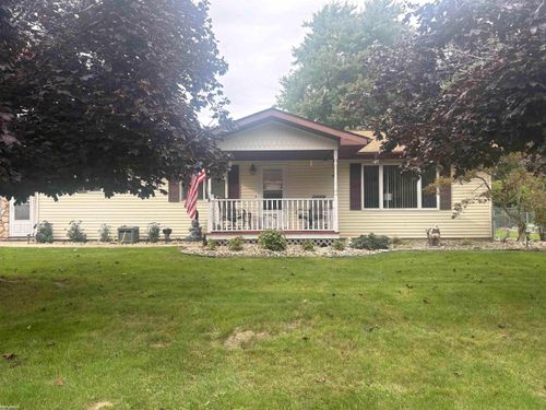 3 High St, Yale, MI, 48097-2833 | Card Image