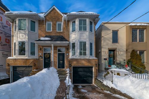 112 Glenforest Rd, Toronto, ON, M4N1Z9 | Card Image