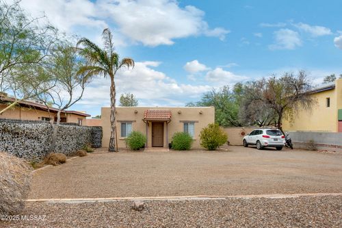 3025 N Olsen Ave, Tucson, AZ, 85719-2860 | Card Image