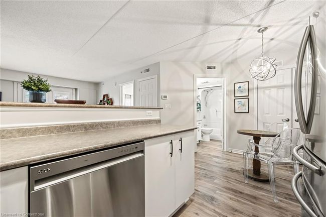 204 - 1440 Bishops Gate, House attached with 1 bedrooms, 1 bathrooms and 1 parking in Oakville ON | Image 18