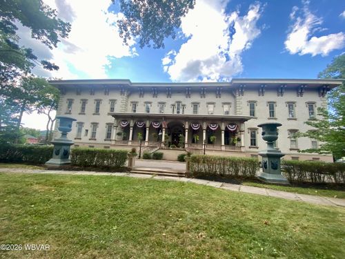 200-800 W 4th Street, Williamsport, PA, 17701 | Card Image