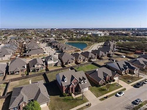 2713 Clubhouse Dr, Denton, TX, 76210-8046 | Card Image