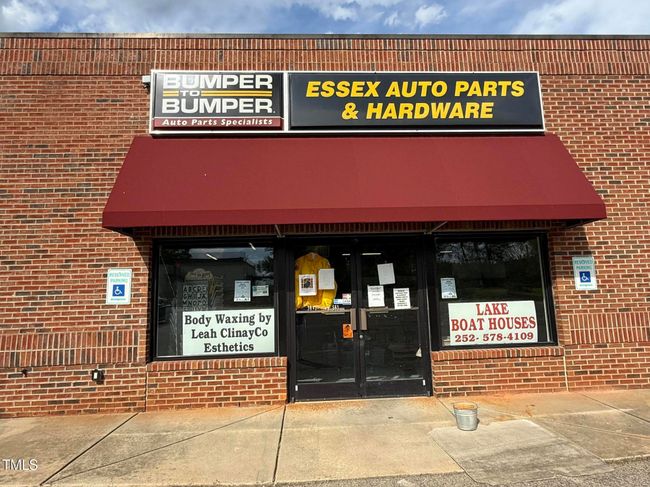 Hollister Hardware Autoparts | Image 4