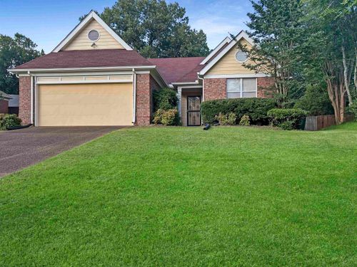 8160 Oak Moss Cv, Cordova, TN, 38018-6349 | Card Image