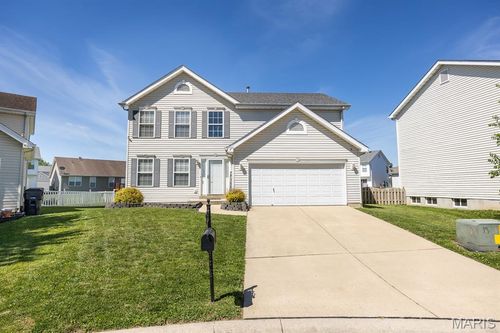 241 Brookmanor Ct, Belleville, IL, 62221-7131 | Card Image
