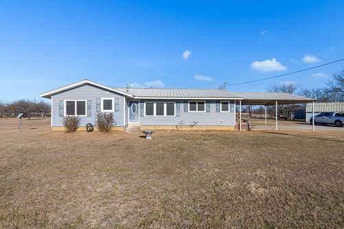 305 Cheyenne Dr, Runaway Bay, TX, 76426-4550 | Card Image