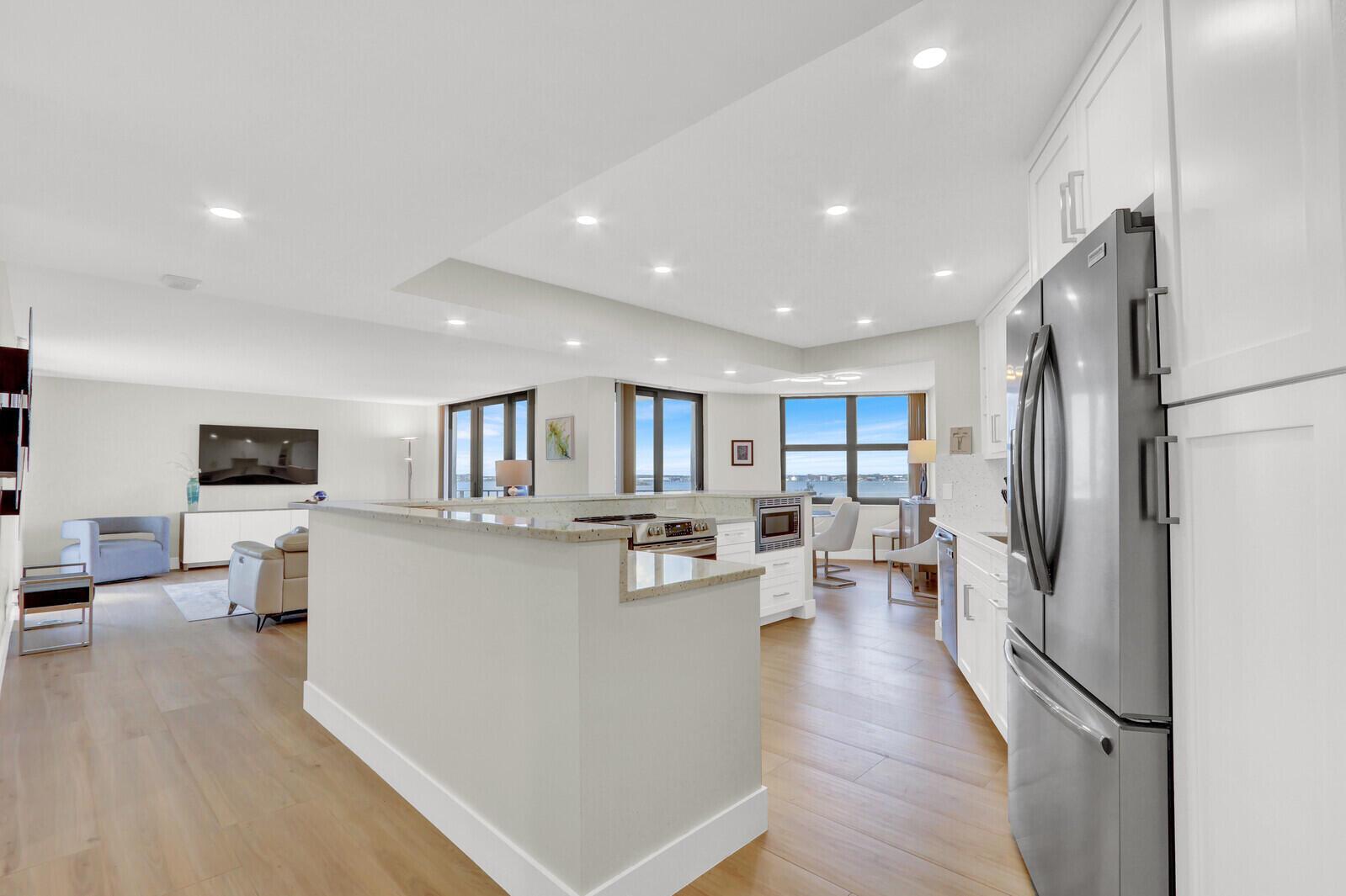 Residential Lease in Singer Island 5