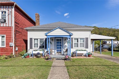 810 2nd Ave, New Cumberland, WV, 26047-9513 | Card Image