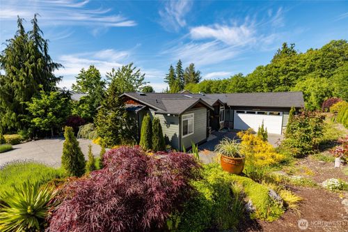 3205 Shelly Hill Rd, Mount Vernon, WA, 98274-6134 | Card Image