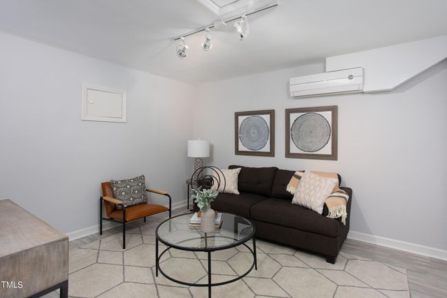 1510_Markham_MLS-41 | Image 37