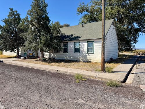 7525 N 4250 W, Delta, UT, 84624-6913 | Card Image