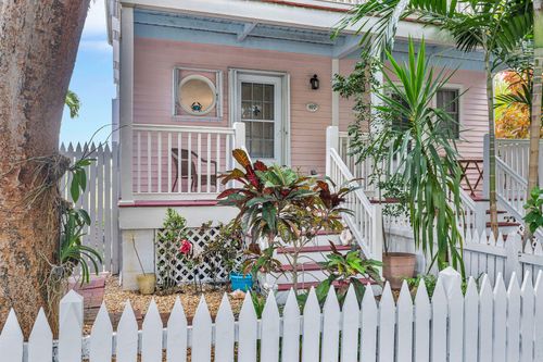 107 Golf Club Dr, Key West, FL, 33040-7917 | Card Image