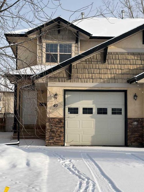 40 Alberts Close, Red Deer, AB, T4R3J7 | Card Image