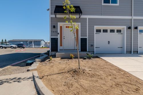 7892 28th St, White City, OR, 97503-1476 | Card Image