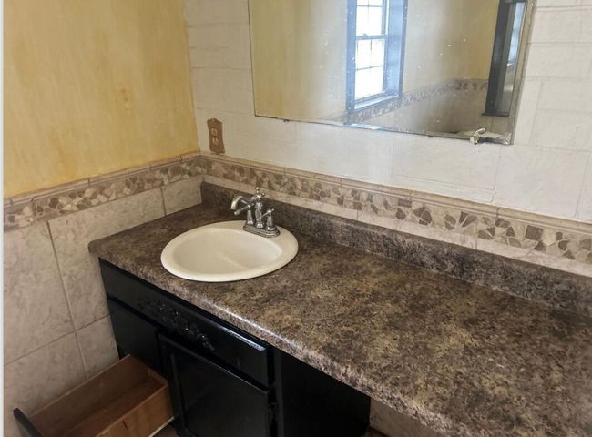 51 Akers Hollow Rd, House other with 2 bedrooms, 1 bathrooms and null parking in Van Lear KY | Image 10