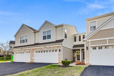 6504 - 6504 Marble Lane, Condo with 2 bedrooms, 1 bathrooms and 2 parking in Carpentersville IL | Image 2