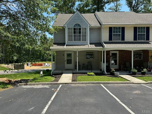 6 Jefferson Village Dr, Forest, VA, 24551-2039 | Card Image