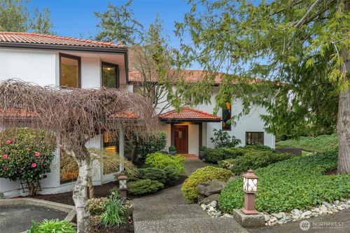 5601 43rd Ave W, Seattle, WA, 98199-1061 | Card Image