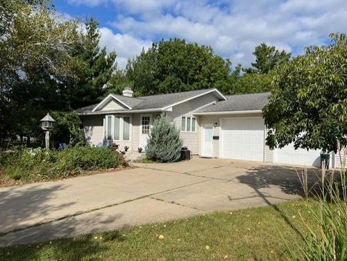 1214 3rd St Sw, Wadena, MN, 56482-2013 | Card Image