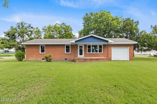 472 Stella Rd, Stella, NC, 28582-9601 | Card Image