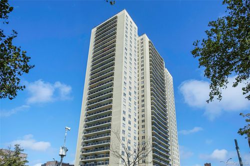 8k-110-11 Queens Boulevard, New York, NY, 11375 | Card Image