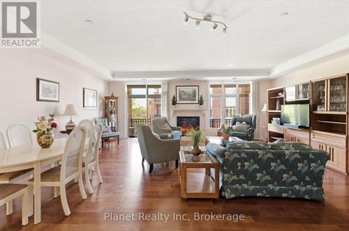 d301-71 Bayberry Dr, Guelph, ON, N1G5K9 | Card Image