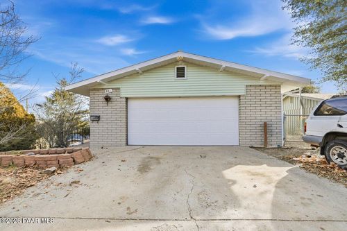 501 Mesa Dr, Prescott, AZ, 86303-4129 | Card Image
