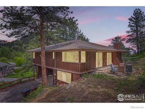 27 Arrowleaf Ct, Boulder, CO, 80304-0401 | Card Image
