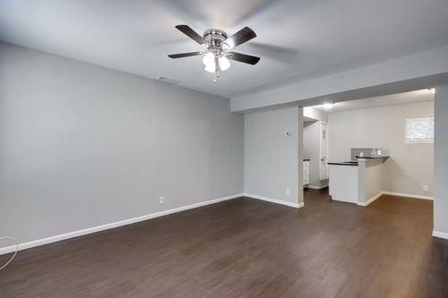 apt-109-303 W 40th St, Austin, TX, 78751-4526 | Card Image