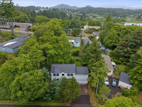 2885 Ne 35th St, LincolnCity, OR, 97367 | Card Image