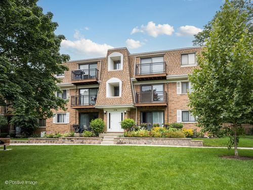 e-4136 Cove Ln, Glenview, IL, 60025-3502 | Card Image