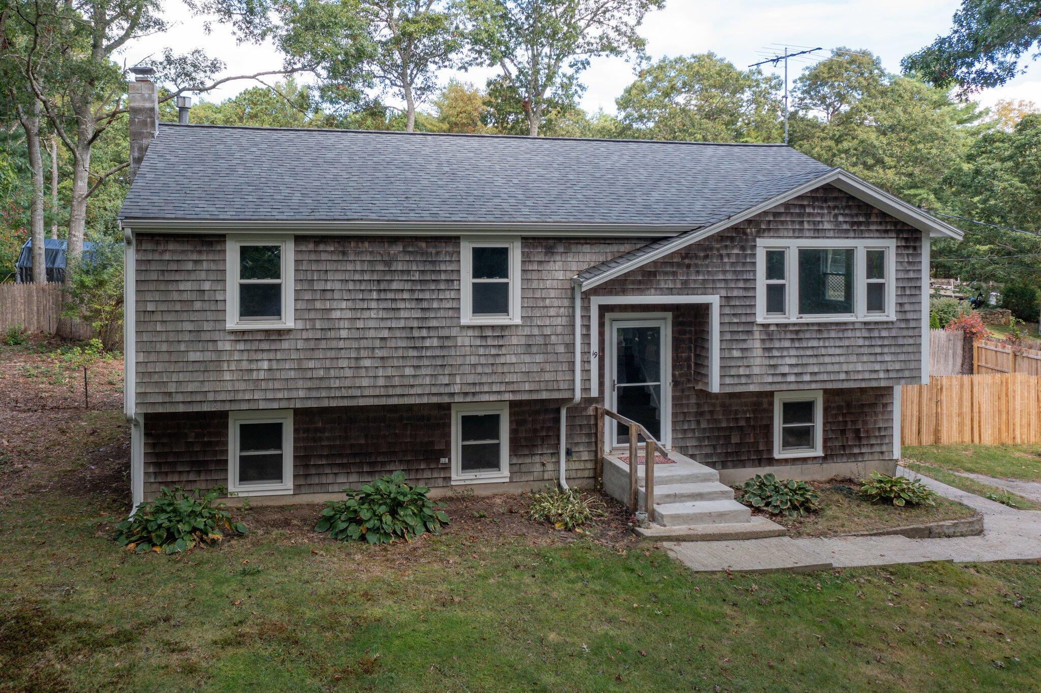 Dollins Rd, Pocasset, MA 02559