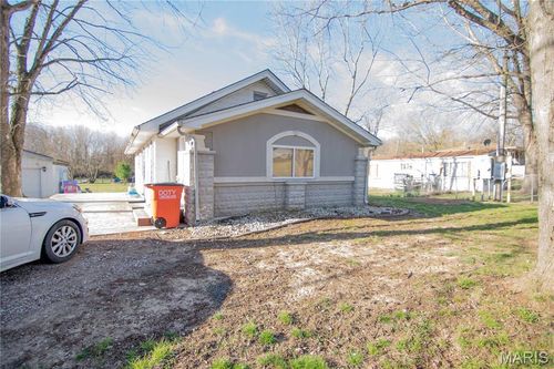 710 E 1700 Ave, Vandalia, IL, 62471-4542 | Card Image