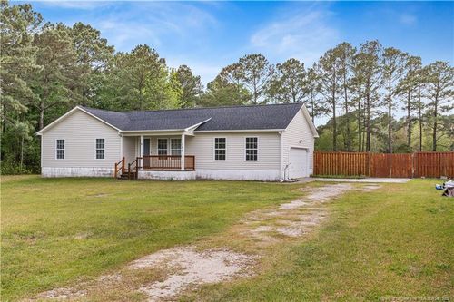 102 Barrington Ct, Maple Hill, NC, 28454-8659 | Card Image