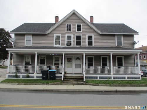 105 Woodstock Ave, Putnam, CT, 06260-1427 | Card Image