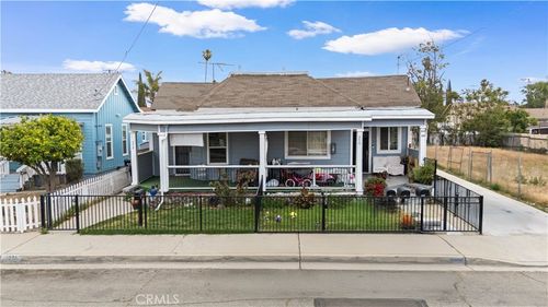 370 N Palomares St, Pomona, CA, 91767-5530 | Card Image