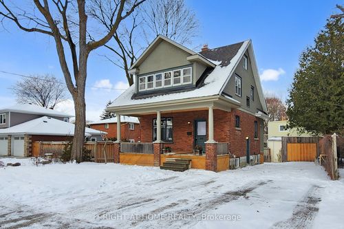 lower-333 Millard Ave, Newmarket, ON, L3Y1Z5 | Card Image