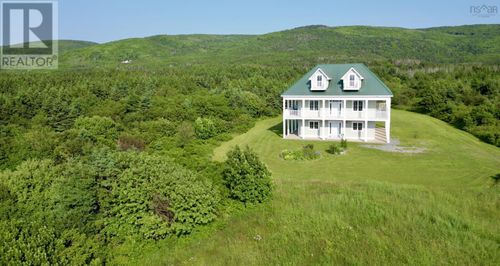 81 Chemin Doucet-Aucoin Rd, Cap Le Moine, NS, B0E1C0 | Card Image
