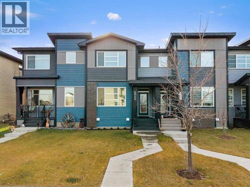 147 Wolf Creek Ave Se, Calgary, AB, T2X4V1 | Card Image