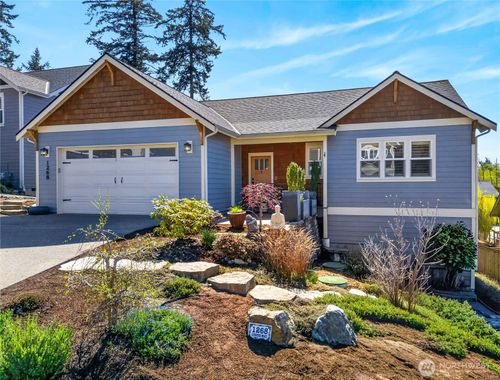 1268 Curtis Way, Freeland, WA, 98249-0015 | Card Image