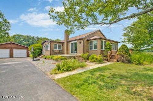 561 Deer Lodge Hwy, Sunbright, TN, 37872-2909 | Card Image