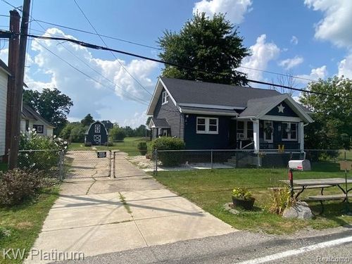 355 Henry St, Smiths Creek, MI, 48074-4005 | Card Image