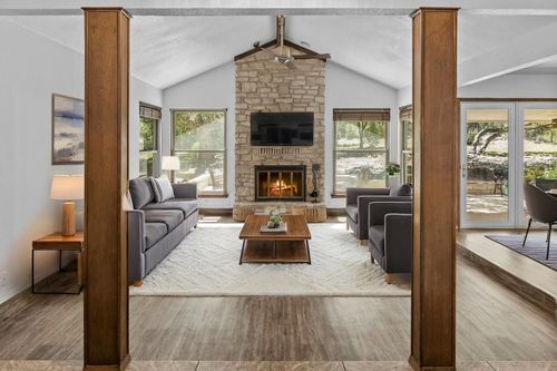 9127 Granada Hills Dr, Austin, TX, 78737-2523 | Card Image