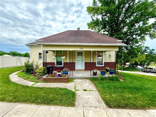 226 Mckenzie St, Barnard, MO, 64423-8286 | Card Image